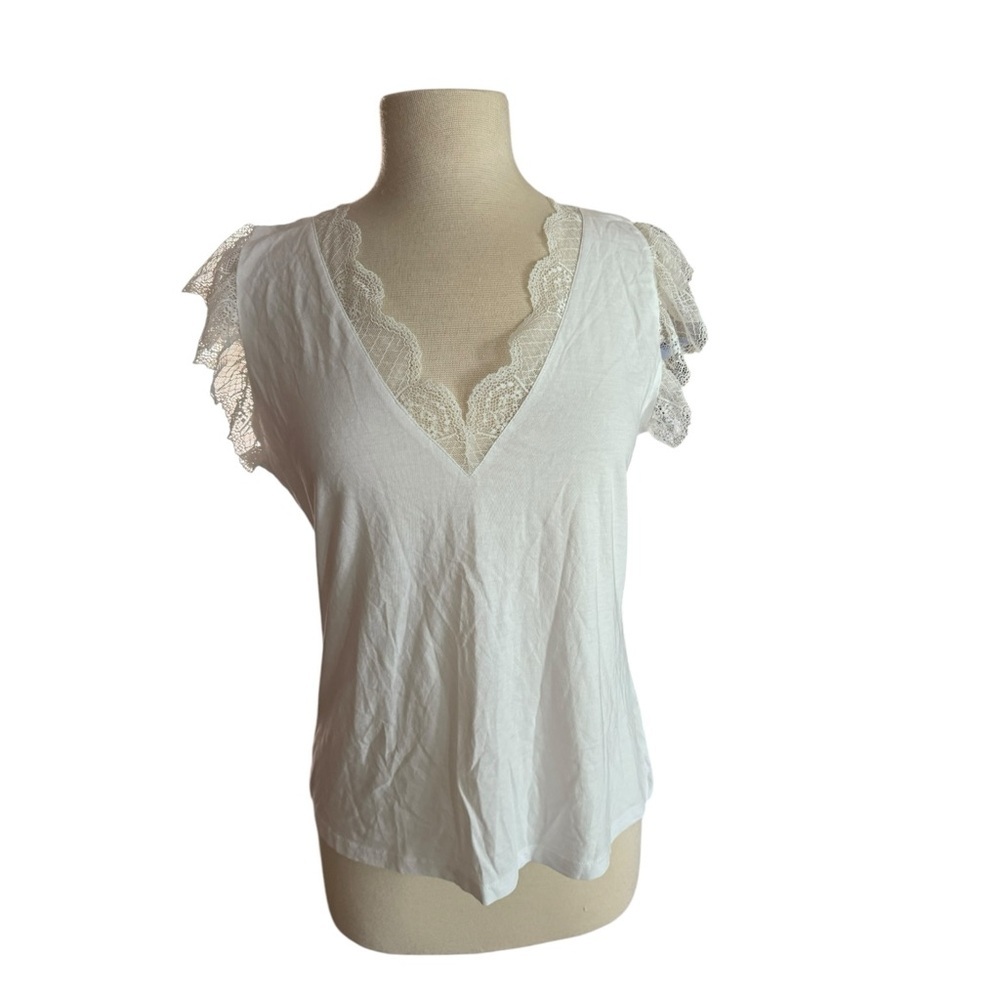 NWT GENERATION LOVE JOY RUFFLE TOP WHITE SZ‎ L